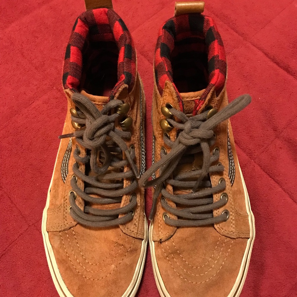 Vans Mnt Edition Women’s size 6